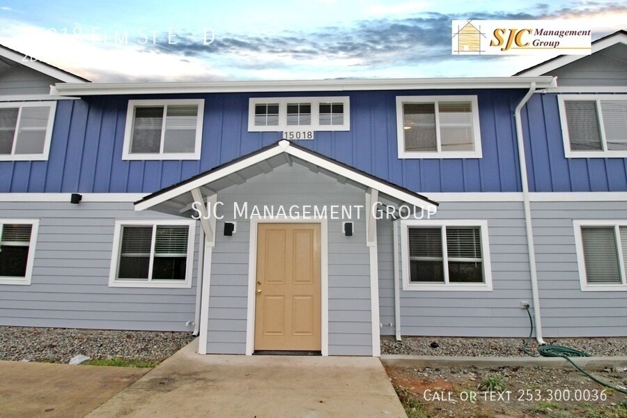 Primary Photo - Four-plex in Downtown Sumner
