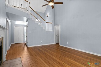 Building Photo - 714 Silver Creek Dr
