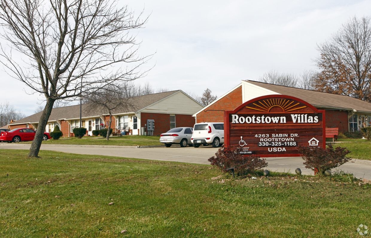 Foto del edificio - Rootstown Villas