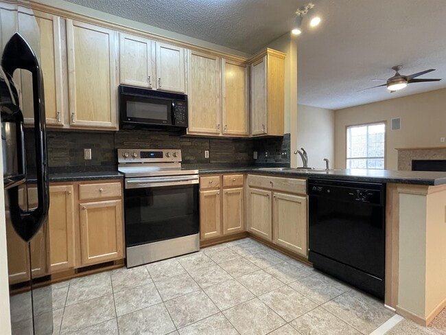 Building Photo - 18279 Key W Ct
