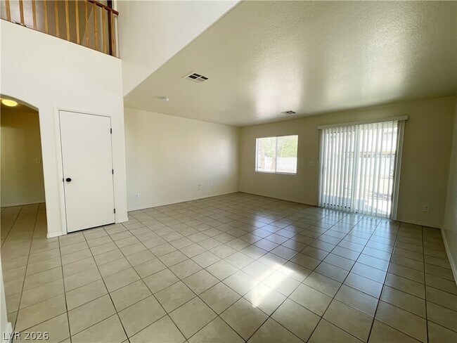 Foto del edificio - 1018 Cliffbrook Hedge Ave