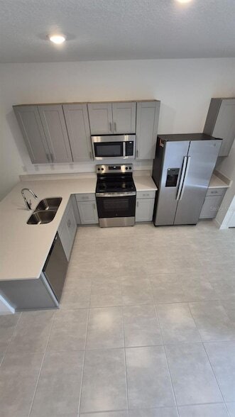 Foto del edificio - 2860 Skyline Lp