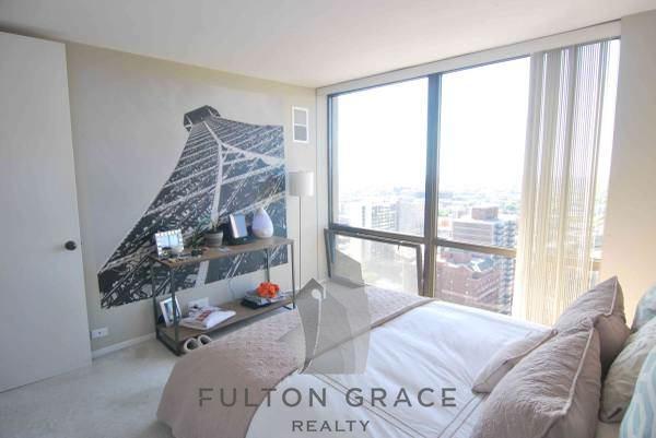 Foto del edificio - Beautiful 1 Bedroom Condo in Lincoln Park!