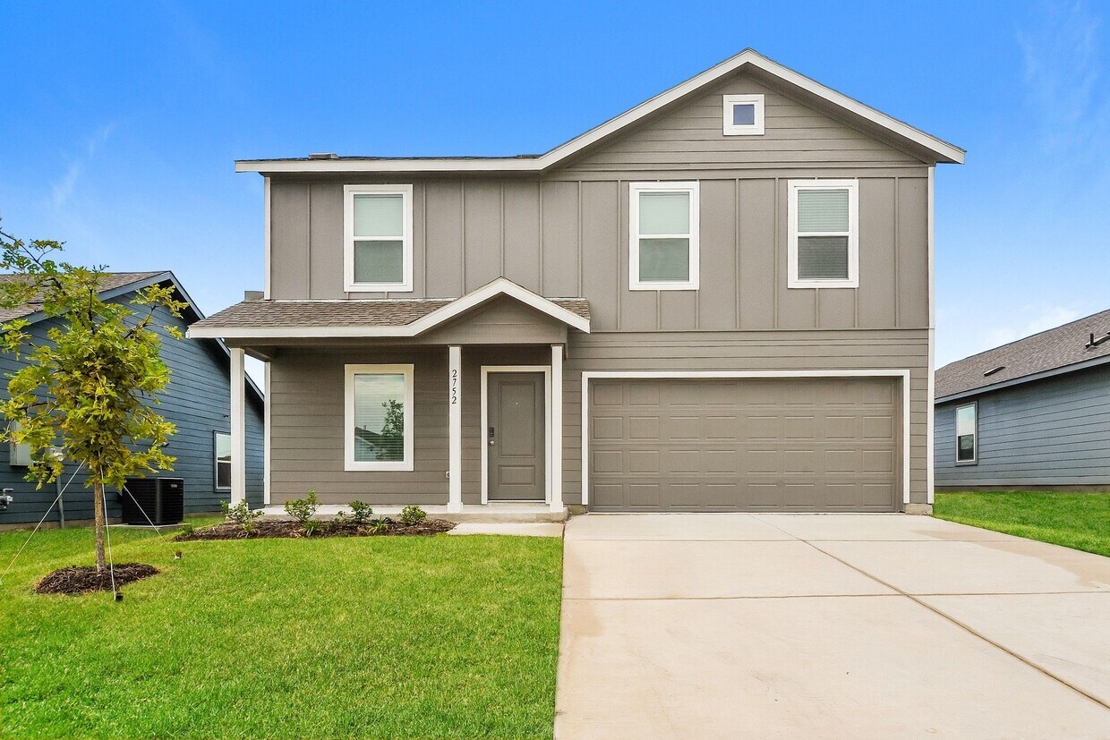 Primary Photo - 2752 Mistwood Dr