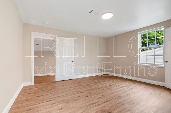 Building Photo - 114 N 18th St