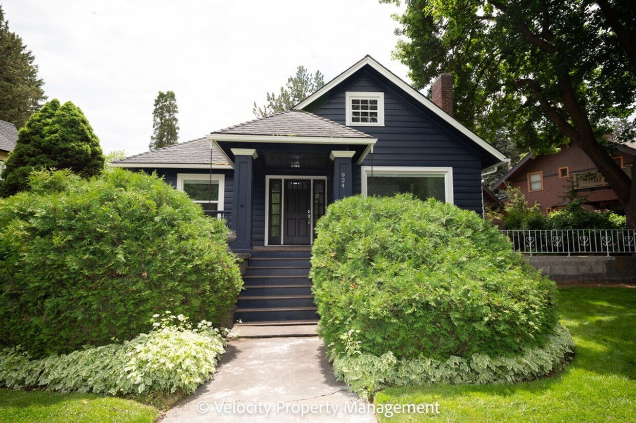 Foto principal - Beautiful Newly Remodeled Home Across the ...