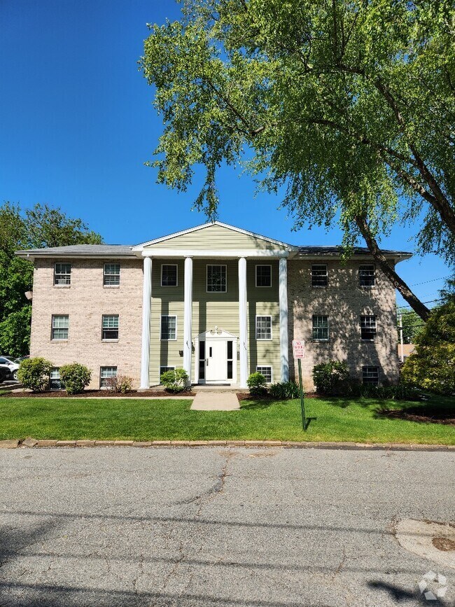 Apartments For Rent in Greenville RI 4 Rentals