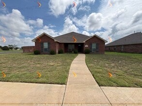 Building Photo - 7901 Knoxville Dr