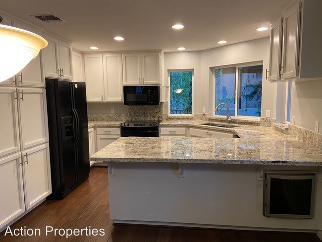 Foto del edificio - 3 br, 2 bath House - 851 Estey Way