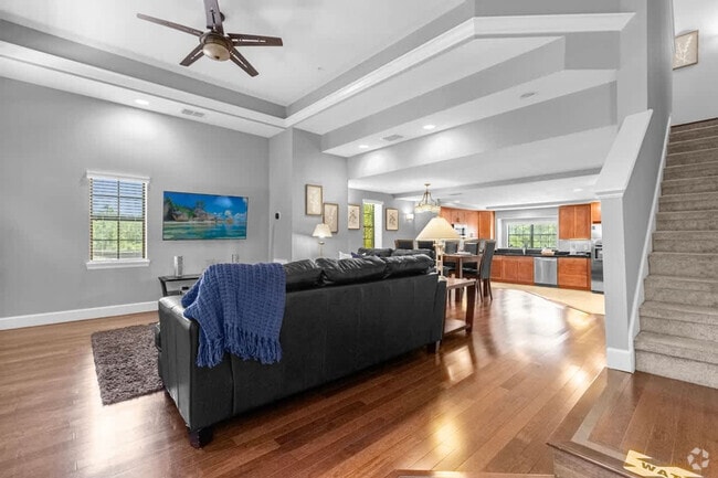 Building Photo - 14590 Damai Ln