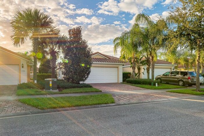 Building Photo - Village Walk Lake Nona- Gated Community