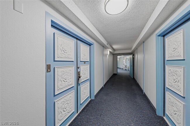 Foto del edificio - 205 E Harmon Ave