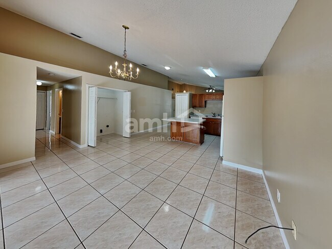 Building Photo - 4018 Coralbrooke Grv