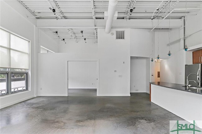 Building Photo - 2514 Abercorn St