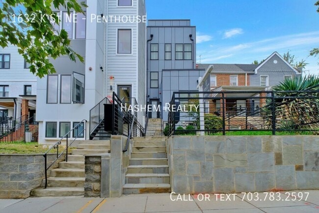 Photo - 1632 K St NE-Penthouse