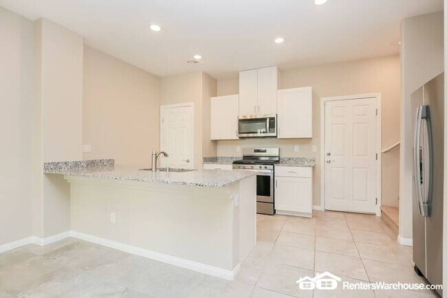 Building Photo - Renters Warehouse proudly presents this "l...