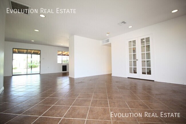 Photo - 7448 E Coronado Rd House