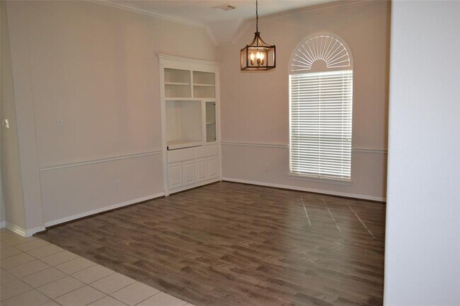 Foto del edificio - 3315 Sage Terrace Ln