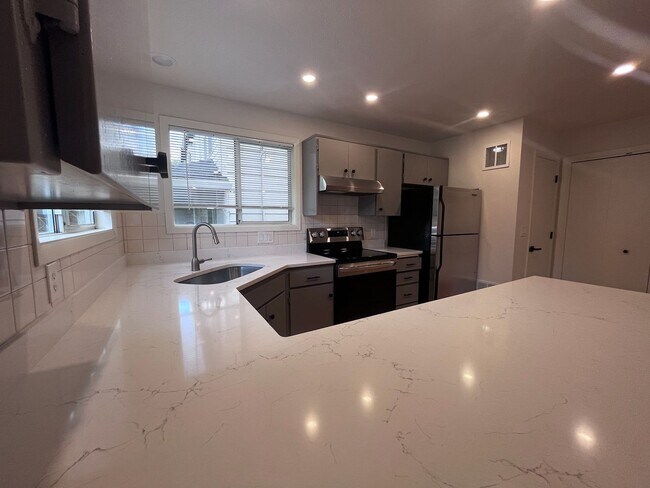 Foto del edificio - SSLLC02