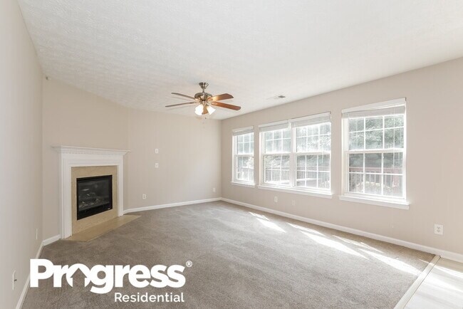 Building Photo - 1213 Liriope Ln SE