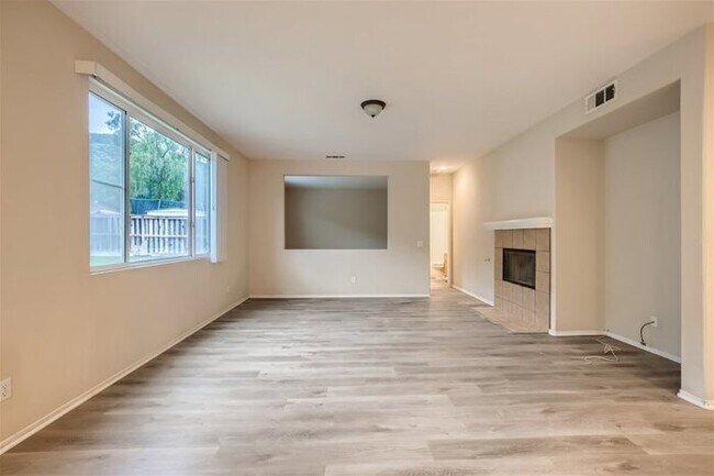 Foto del edificio - 27848 Almont Way, Menifee, CA, 92585
