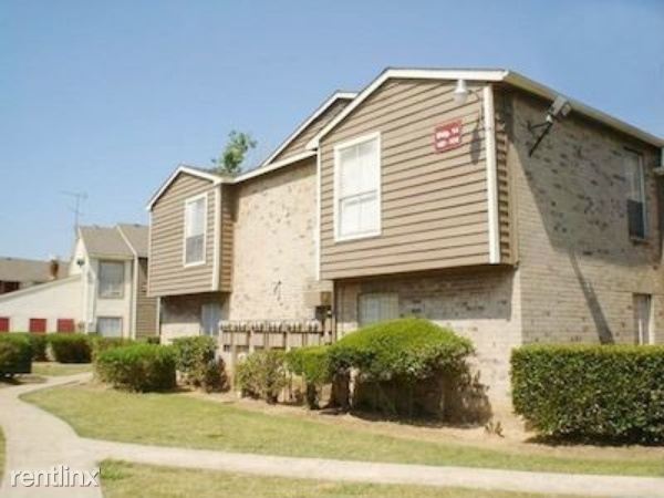 Primary Photo - 12101 Fondren Rd