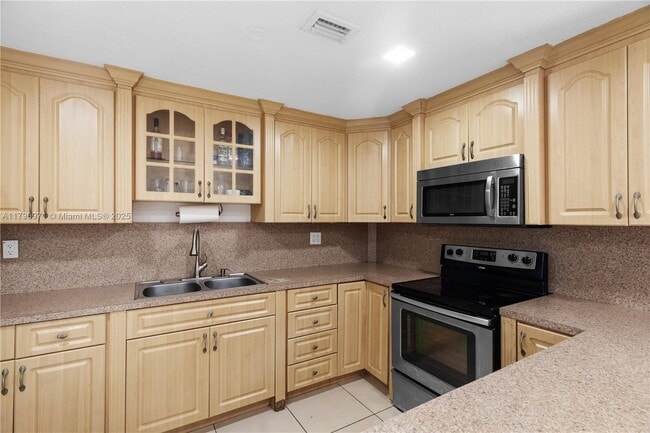 Foto del edificio - 2090 SW 122nd Ave