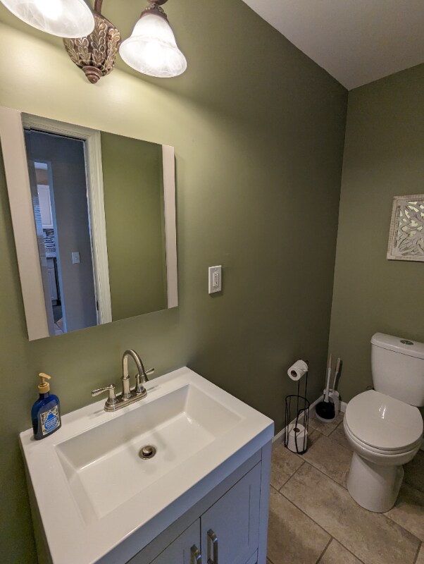 Foto del edificio - 23885 Colchester St