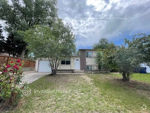 Building Photo - 267 Vehr Dr