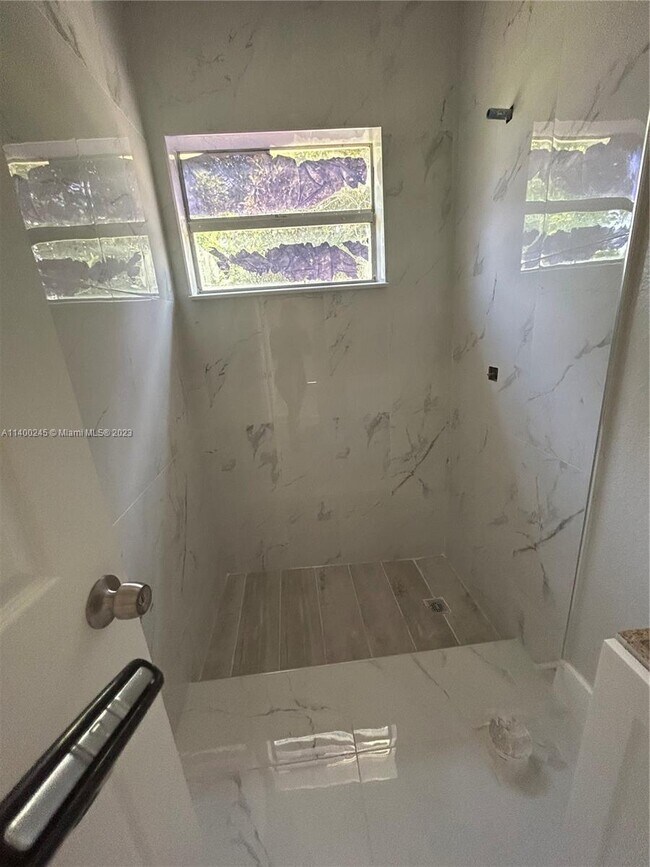 Foto del edificio - 10540 SW 172nd St