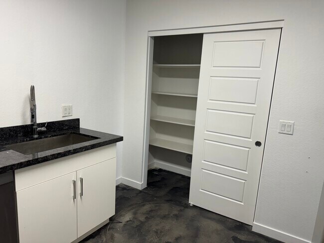 Foto del edificio - Playton Place