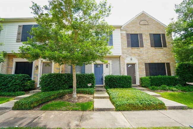 Foto del edificio - 2910 Grants Lake Blvd