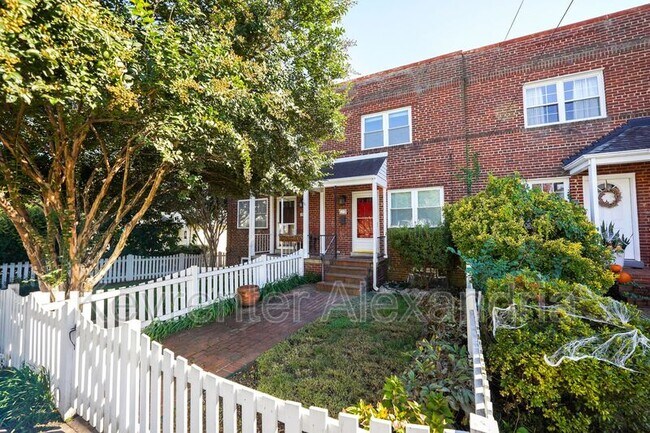 Photo - 511 E Windsor Ave Townhome