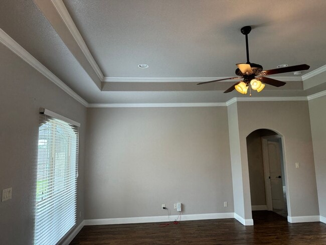 Building Photo - 105 Sandstone Ln