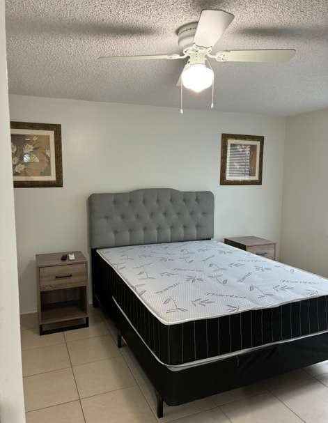 Foto del edificio - 16102 Foxfire Dr