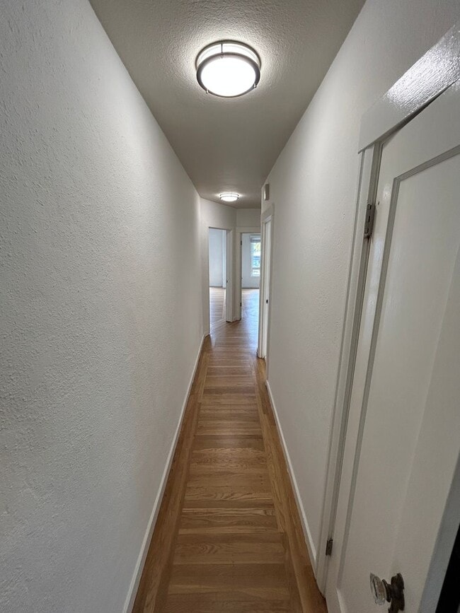 Photo - 143 South Blvd Apartment