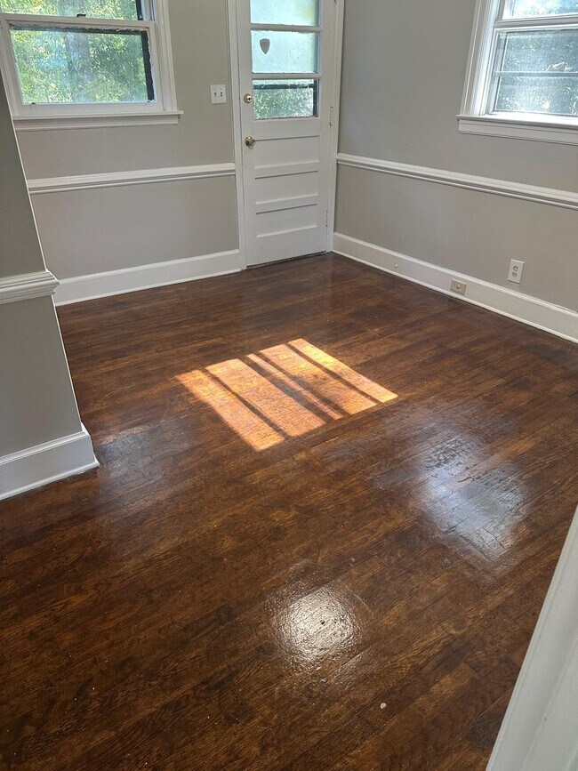 Foto del edificio - 3212 Texas St