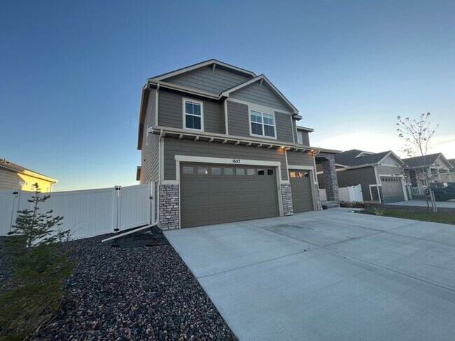 Building Photo - Beautiful Newer Home in North Windsor