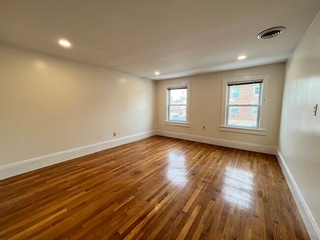 Foto del edificio - 59 W Seventh St