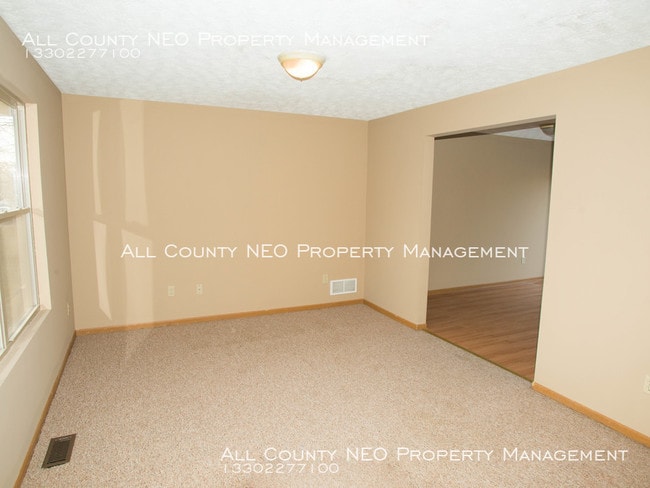Building Photo - Beautiful 3 Bedroom in Barberton