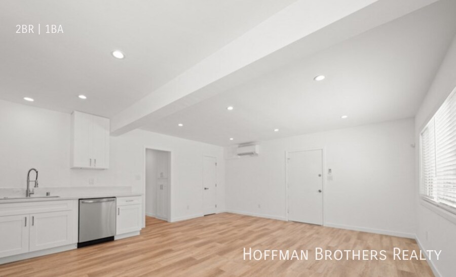 Foto principal - 5301 Lorna St