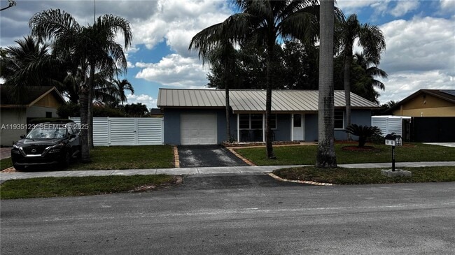 Building Photo - 14799 SW 71st Ln