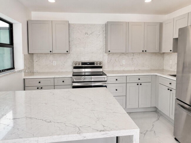 Foto del edificio - 3435 SW 91 Ave