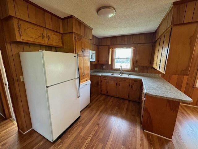 Foto del edificio - 379 Snow Creek Rd
