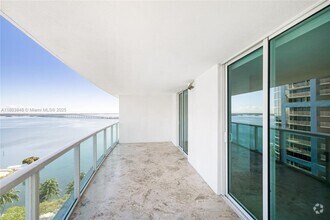 Building Photo - 2101 Brickell Ave
