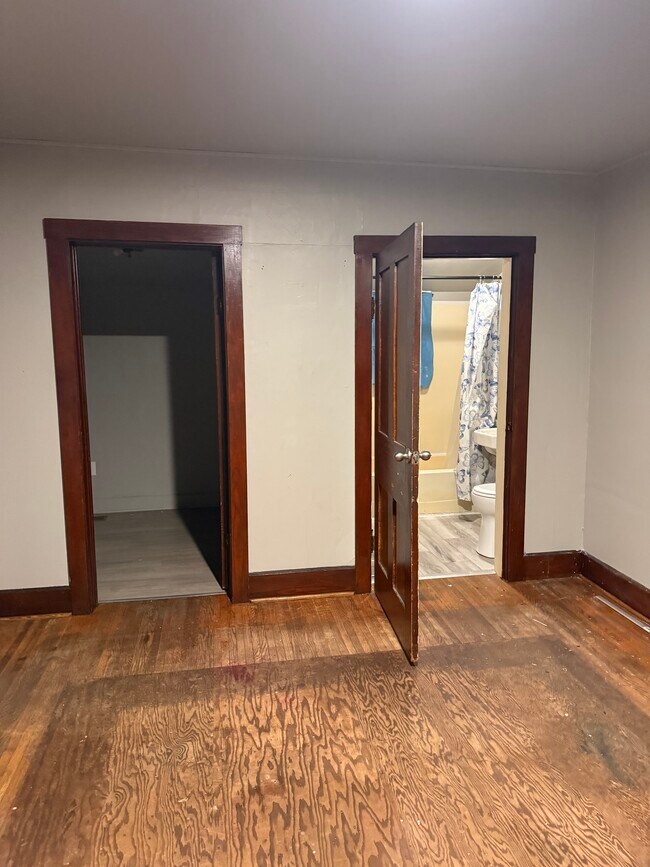 Foto del edificio - 610 E Henry St