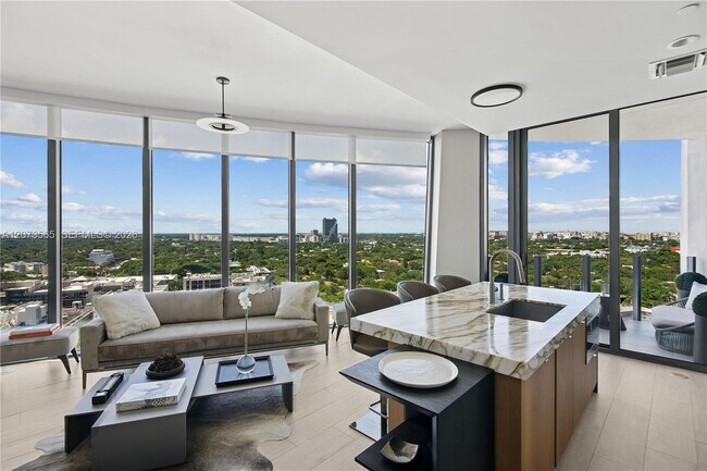 Foto del edificio - 2831 S Bayshore Dr