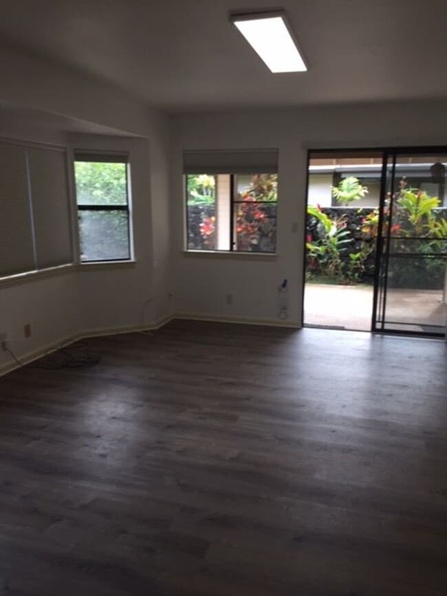 Foto del edificio - SHOWINGS START 2/1/2026 Mililani Mauka 3 bedroom 2 bath home with PV Solar Panels and Central Air...