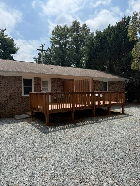 Foto del edificio - 906 Midwood Dr