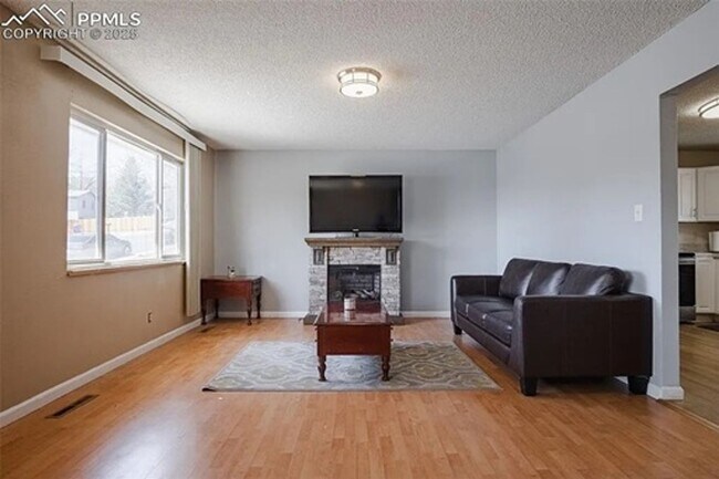 Foto del edificio - Charming 3 Bedroom in West Colorado Springs